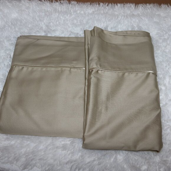 Dreamfit bronzey called Truffle pillowcases set of 2 41x21 - Picture 1 of 2